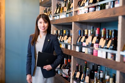 ワイン会社出身で酒類業界に精通した行政書士の為安心！